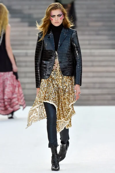 Look 46